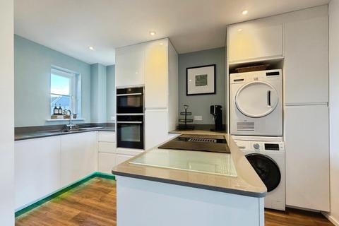 2 bedroom flat for sale, Ordinance Way, Repton Park
