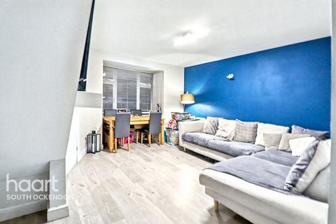 3 bedroom terraced house for sale, Usk Road, South Ockendon