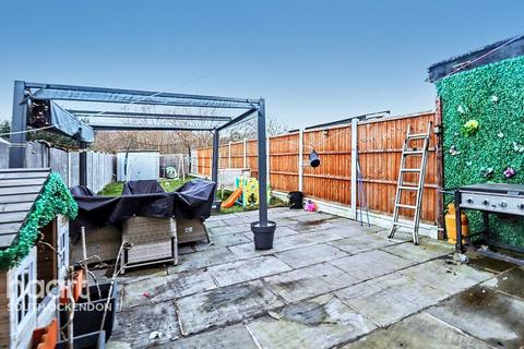 undefined, Usk Road, South Ockendon