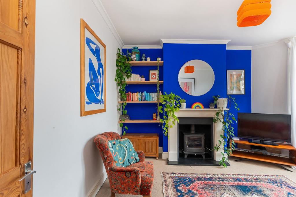 0 B9 RHD - Living Room F.jpg