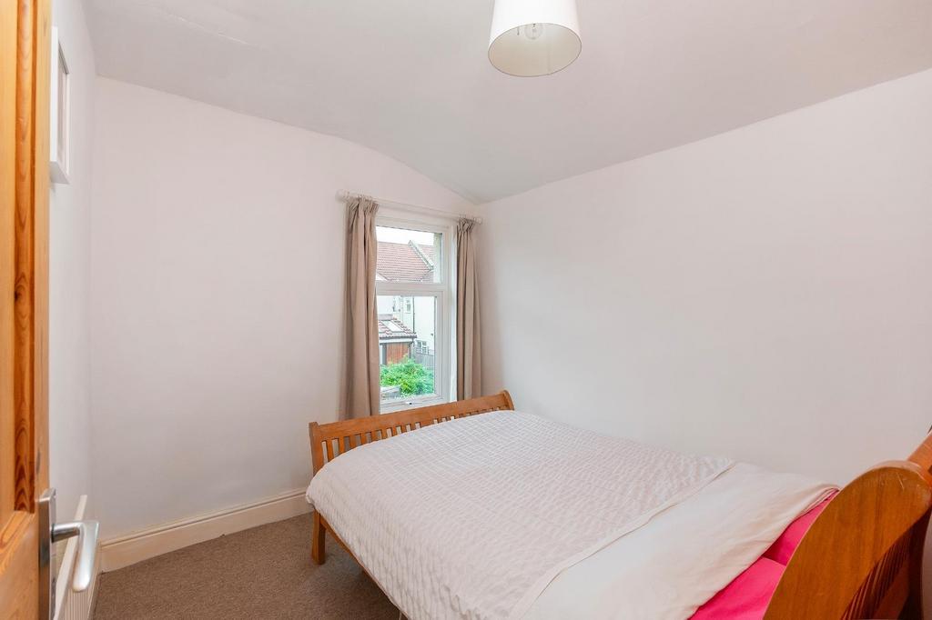 0 B9 RHD - Bedroom D.jpg