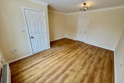 3 bedroom semi-detached house for sale, Constantine Crescent, Scarborough