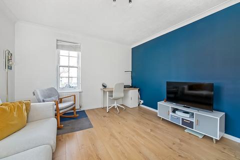 2 bedroom flat for sale, Greenbay Road, SE7