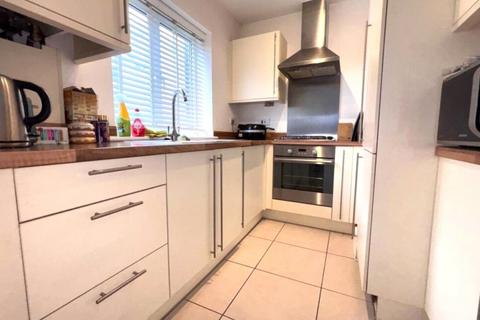 1 bedroom apartment to rent, Mintern St, London, N1