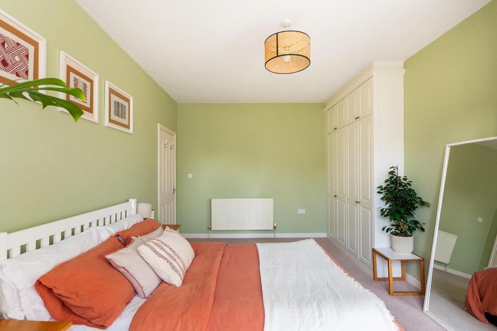 2 Z4 R6 RD - Bedroom G.jpg