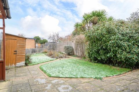 3 bedroom semi-detached house for sale, Fairfax Close, Walton-on-Thames, KT12