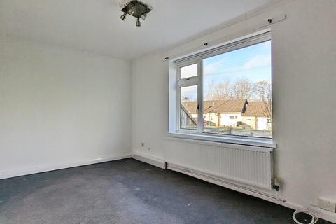 2 bedroom semi-detached house to rent, Wildmoor Avenue, Holts, Oldham, OL4