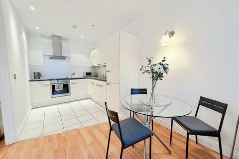 1 bedroom flat for sale, Edale, Groby Road, Altrincham, Greater Manchester, WA14