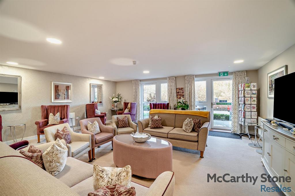 Homeowners Lounge