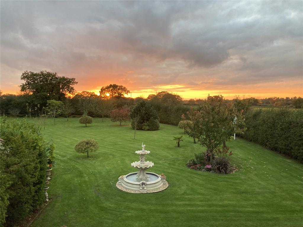 Garden &amp; View