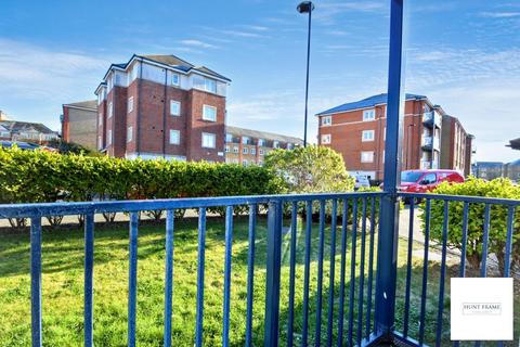 2 bedroom flat for sale, Santa Cruz Drive, Eastbourne BN23