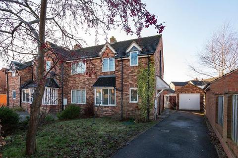 3 bedroom terraced house for sale, Duncombe Drive, Strensall, York