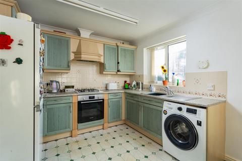 3 bedroom terraced house for sale, Duncombe Drive, Strensall, York