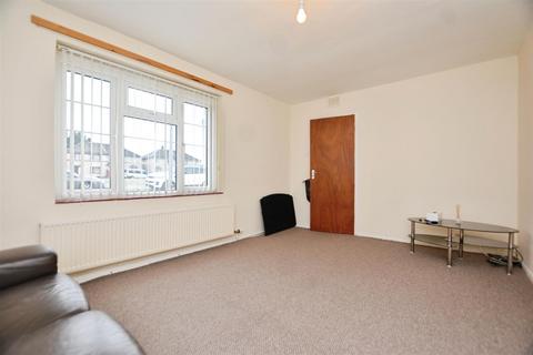 3 bedroom semi-detached house for sale, St. Lawrence Place, Scunthorpe