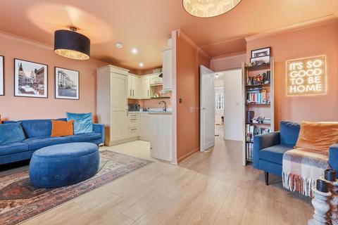 2 bedroom flat for sale, Roche Close, Rocheforte House Roche Close, SS4