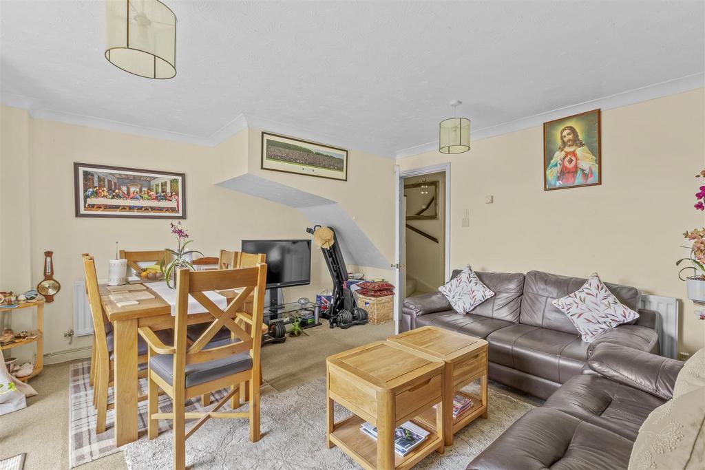 142b Totteridge Road, HP13 6 HZ-8.jpg