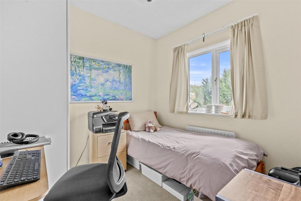 142b Totteridge Road, HP13 6 HZ-3.jpg