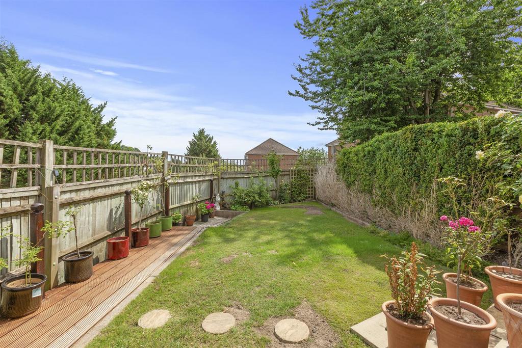 142b Totteridge Road, HP13 6 HZ-10.jpg