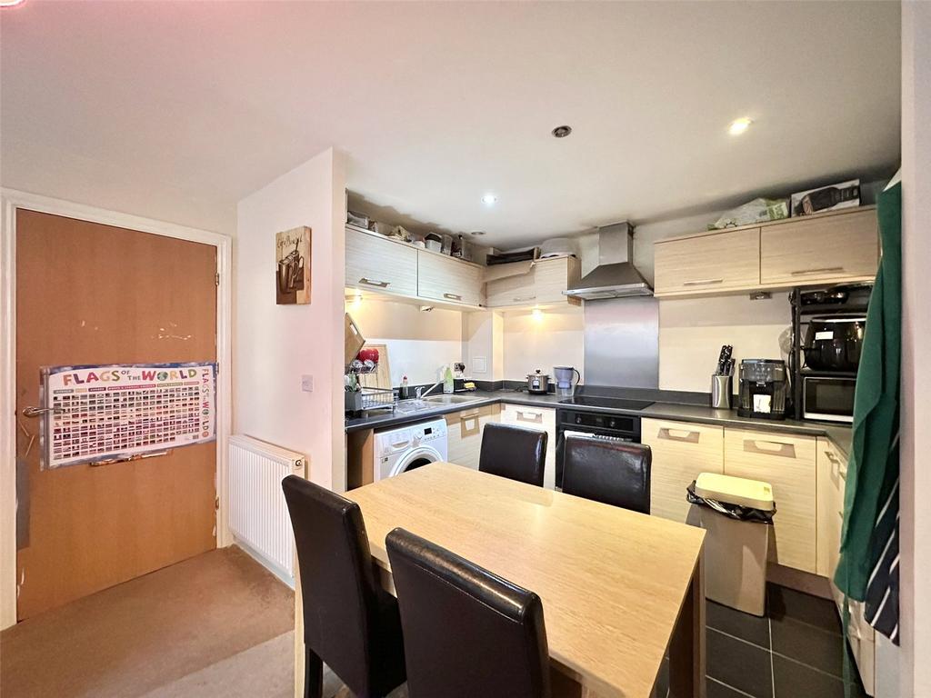 Kitchen/Dining