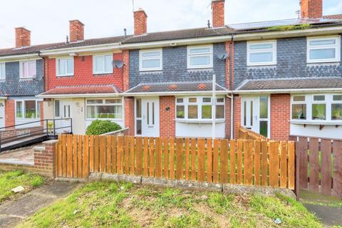 3 bedroom terraced house to rent, Ryhill Walk, Ormesby, TS7