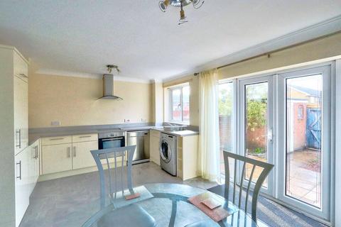 3 bedroom terraced house to rent, Ryhill Walk, Ormesby, TS7