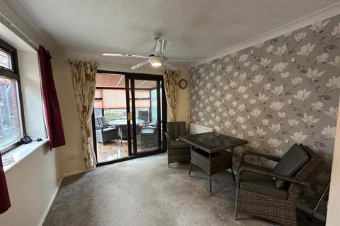 2 bedroom semi-detached bungalow for sale, Semer Close, Stowmarket IP14