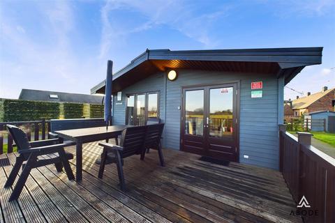 4 bedroom chalet to rent - Brook Lane, Derby DE65