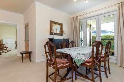 undefined, Mains Avenue, Giffnock