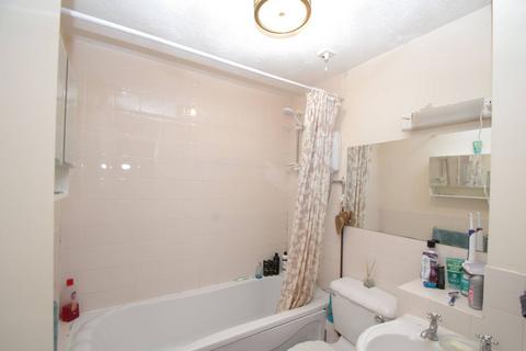1 bedroom flat to rent, Elton Park, Watford, WD17