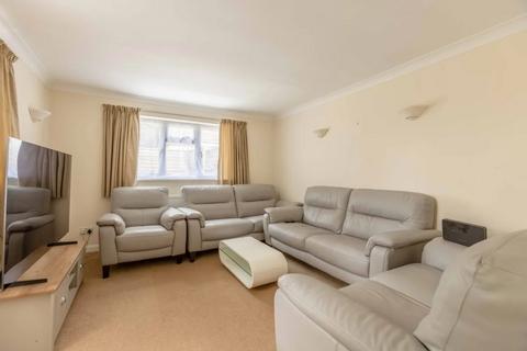 undefined, Pennylets Green, Stoke Poges SL2