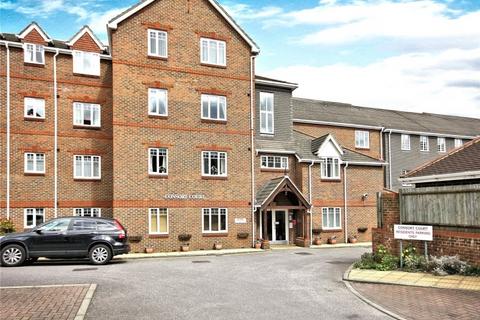 2 bedroom flat to rent, York Road, Woking GU22