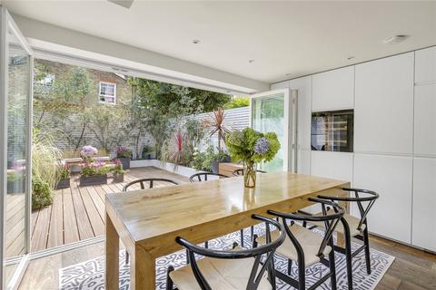 4 bedroom terraced house to rent, Mallinson Road, SW11