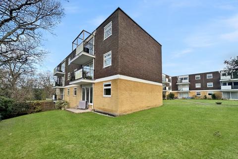 2 bedroom flat for sale, High Pines, St. Georges Close, Highcliffe, Dorset. BH23 4LN