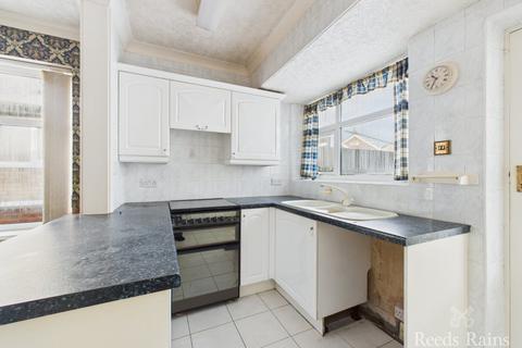 2 bedroom bungalow for sale, Hustler Road, East Yorkshire YO16