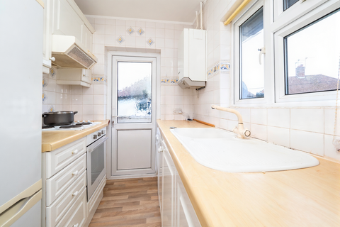 2 bedroom apartment to rent, Grove Close, Kingston upon Thames KT1
