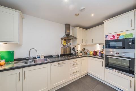 2 bedroom semi-detached house for sale, Clifden Road, Twickenham TW1