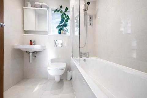 1 bedroom flat for sale, Mount Pleasant Road, London, SE13