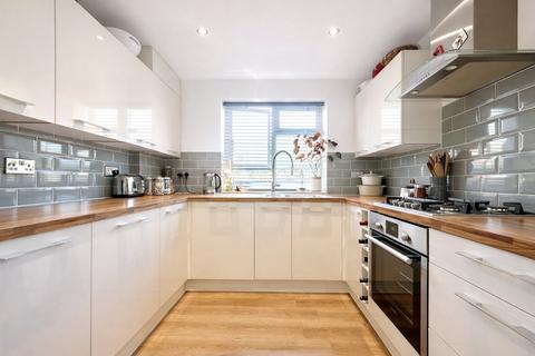 1 bedroom flat for sale, Mount Pleasant Road, London, SE13