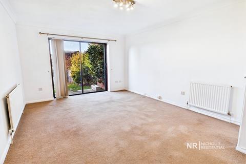 2 bedroom terraced house for sale, Hook Road, Chessington, Surrey, KT9
