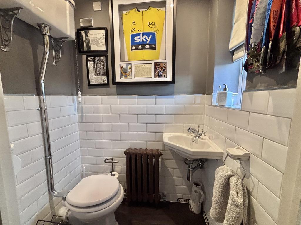 Down stairs wc