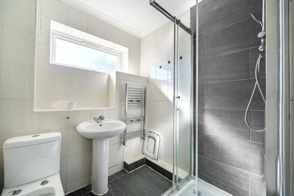 Penrith Close, Uxbridge – pohled 5