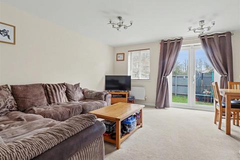 3 bedroom terraced house for sale, Redpoll Road, Norwich NR8