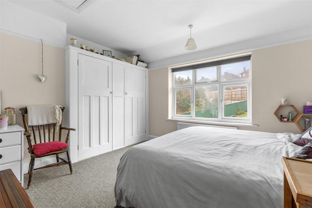 61 Southfield Rd, HP13 5 JZ-2.jpg