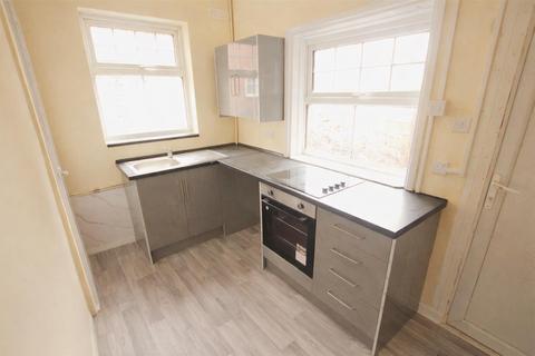 2 bedroom apartment to rent, Clarendon Park Road, Leicester