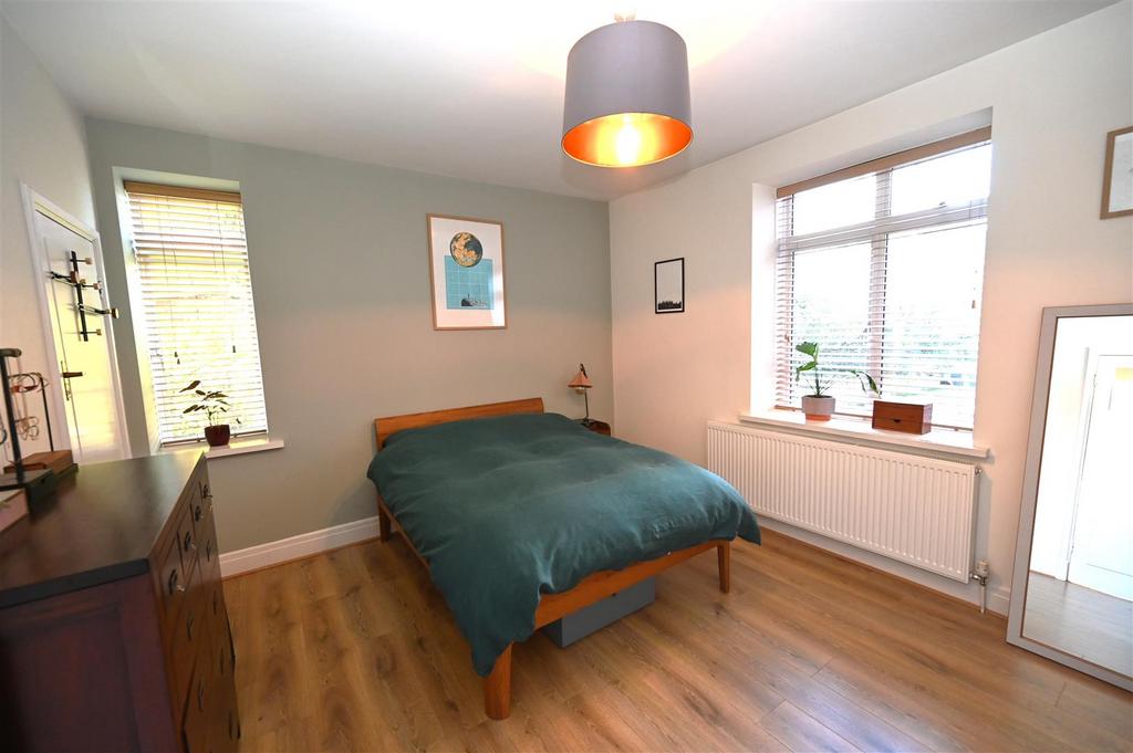 Bed 1.JPG