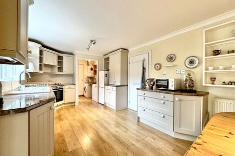 4 bedroom detached house for sale, Golding Way, Ledbury, HR8