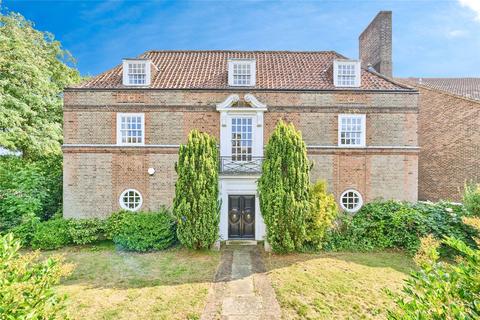 undefined, Hillcrest Road, London, W5