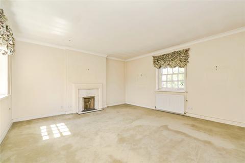 undefined, Hillcrest Road, London, W5