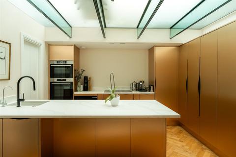 3 bedroom apartment for sale, Westbourne Grove, Notting Hill, London, W11