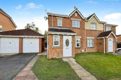 3 bedroom semi-detached house for sale, Charlestown Way, Hull HU9